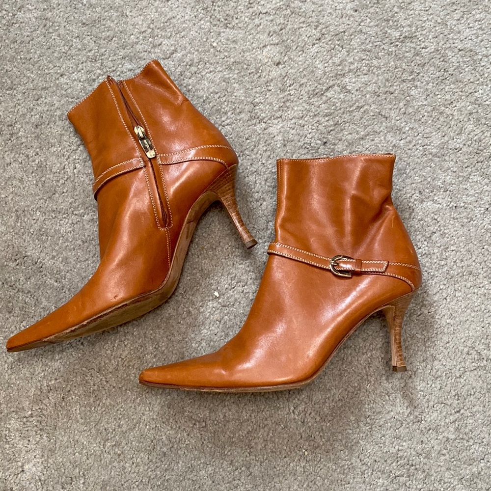 EUC. Sergio Rossi Italian leather booties. Leather is gorgeous. Size 38.5